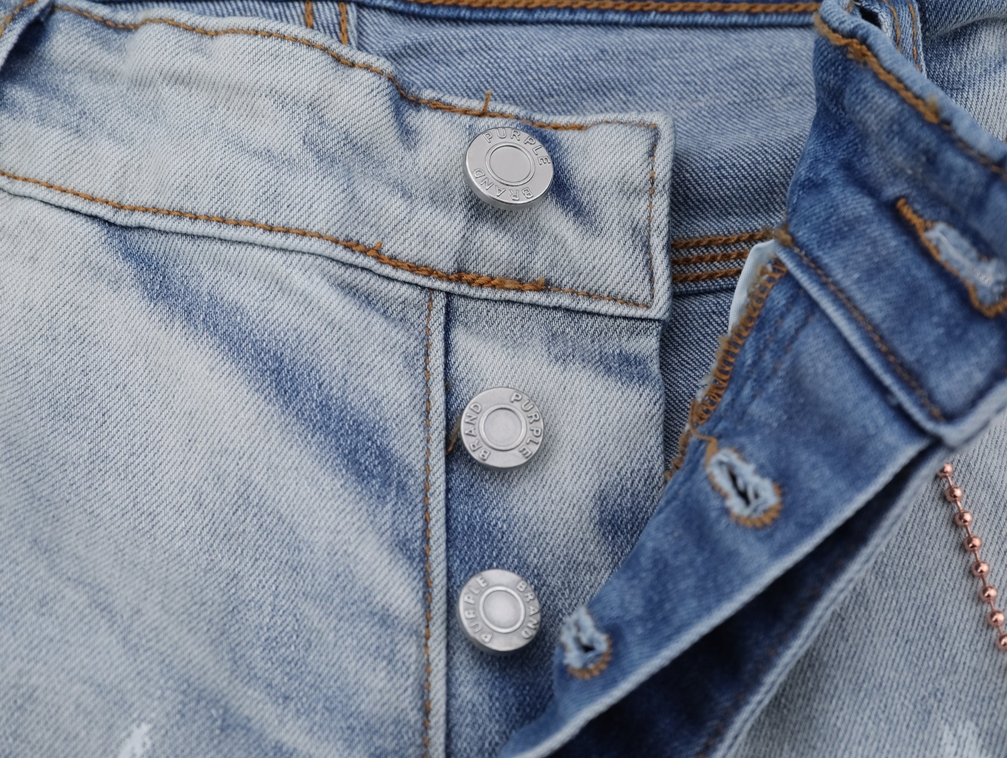 P122 Light Blue Jeans