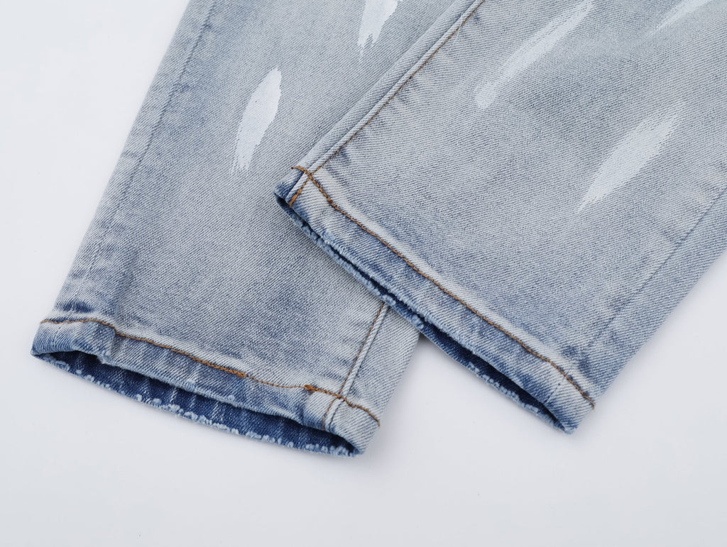 P122 Light Blue Jeans