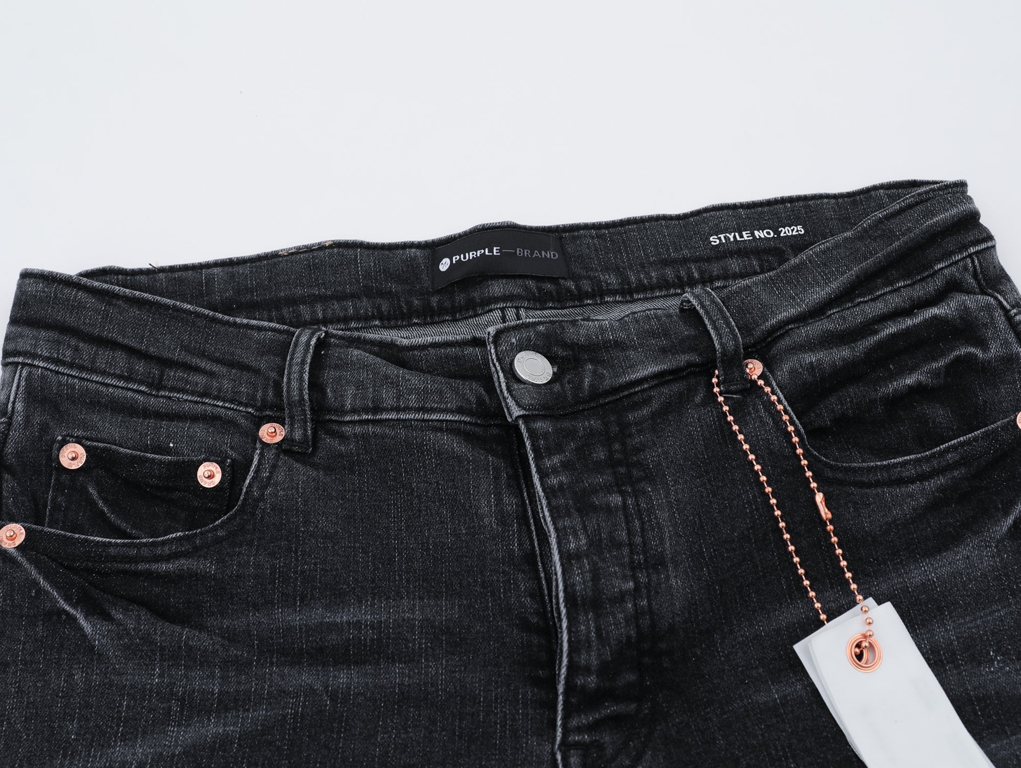 P108 BLK Jeans