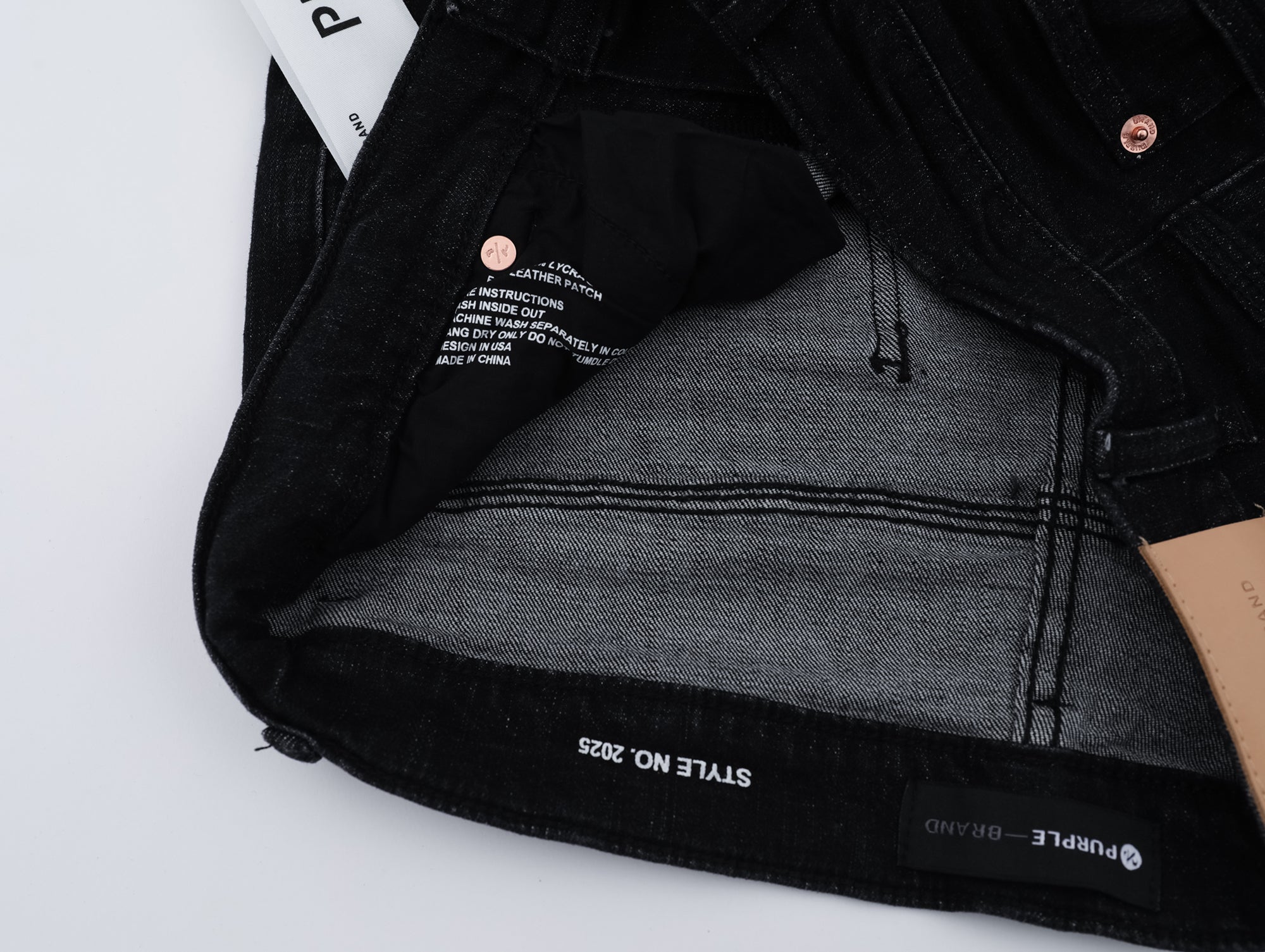 P506 BLK Ripped Jeans