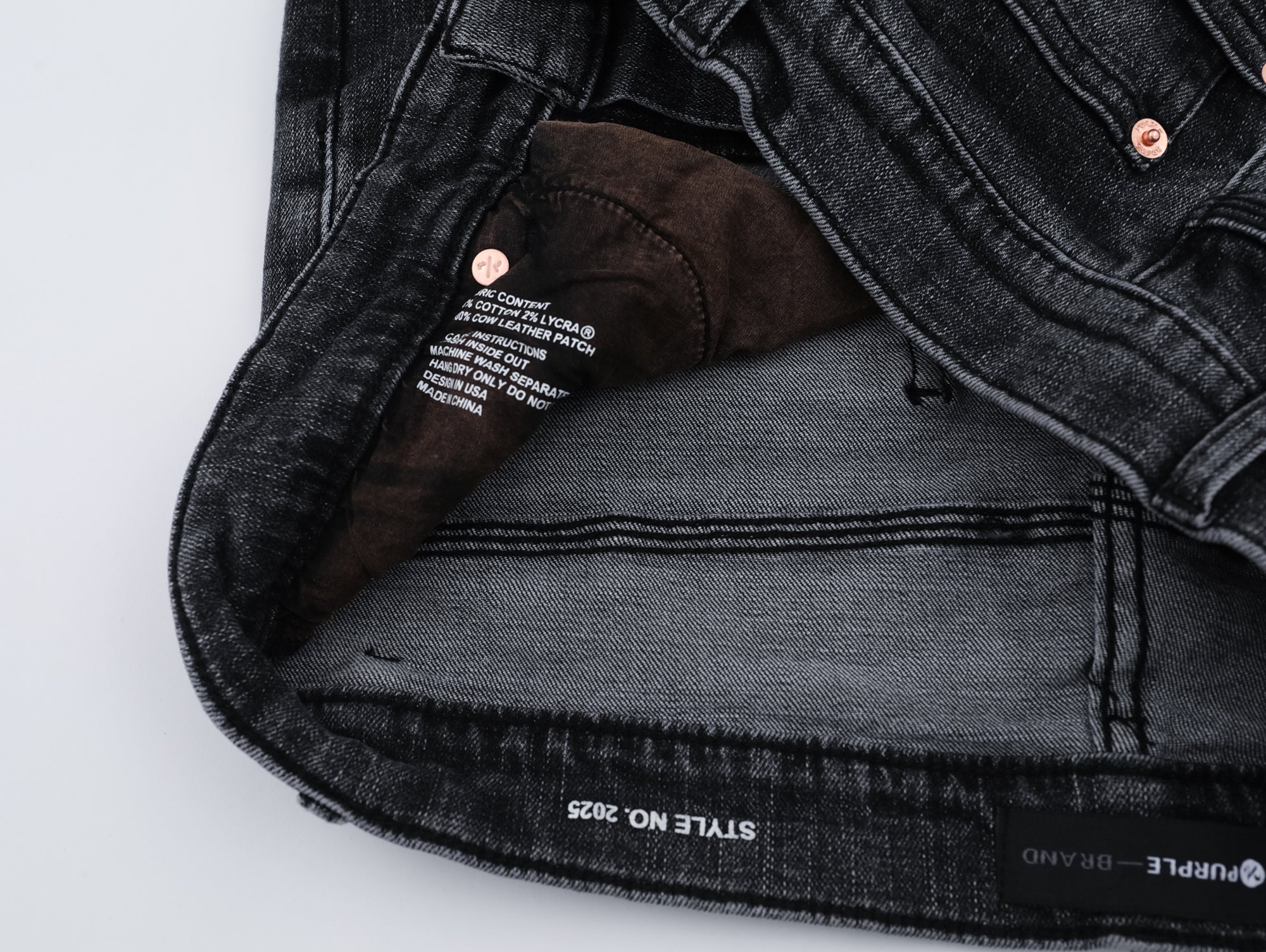 P116 BLK Jeans