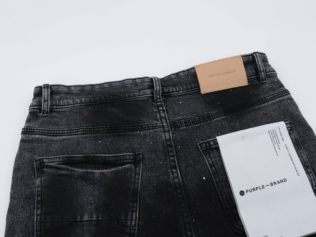 P131 Distressed Jeans