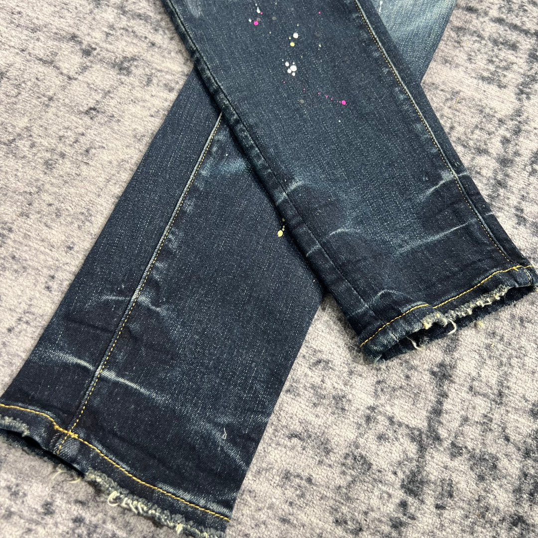 Distressed Skinny Jeans