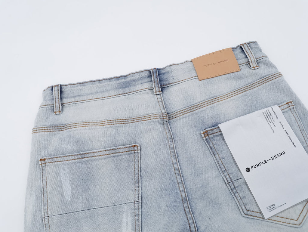 P122 Light Blue Jeans